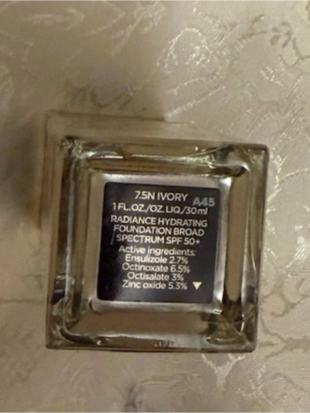 Tom Ford Beauty Architecture Radiance Hydrating Foundation.Product Specificatio